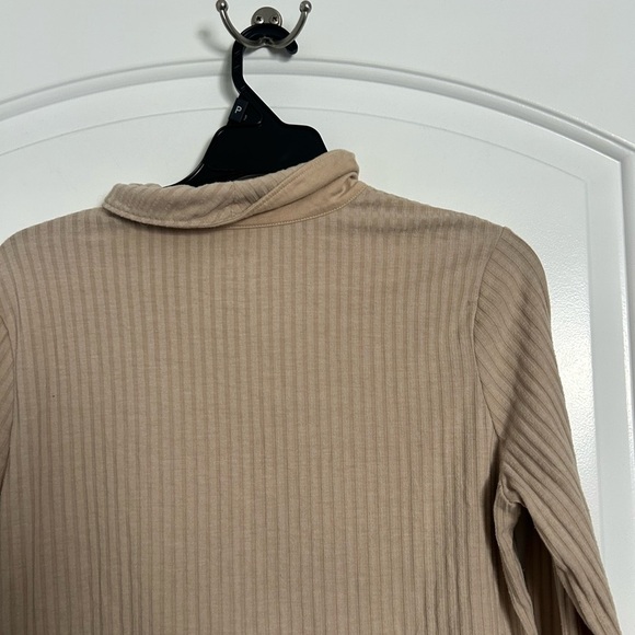 Madewell Brushed Rib Cropped Tan Ribbed Button-Up Top Cardigan Sweater size M - Picture 6 of 10